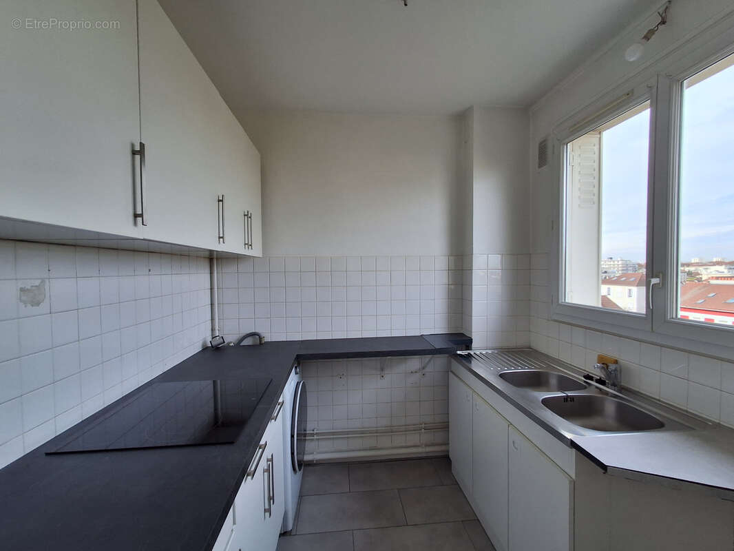 Appartement à SAINT-MAUR-DES-FOSSES