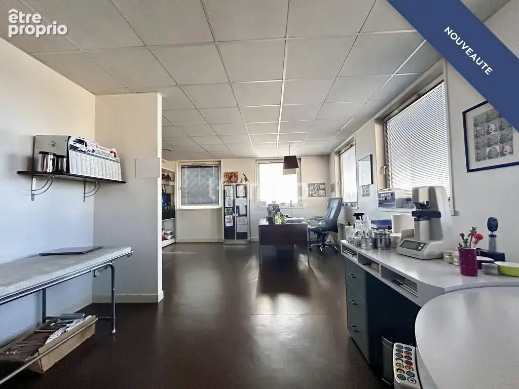 Bureaux 100m2 , gare de Bondy, 2e Étage, Ascenseur - photo 4