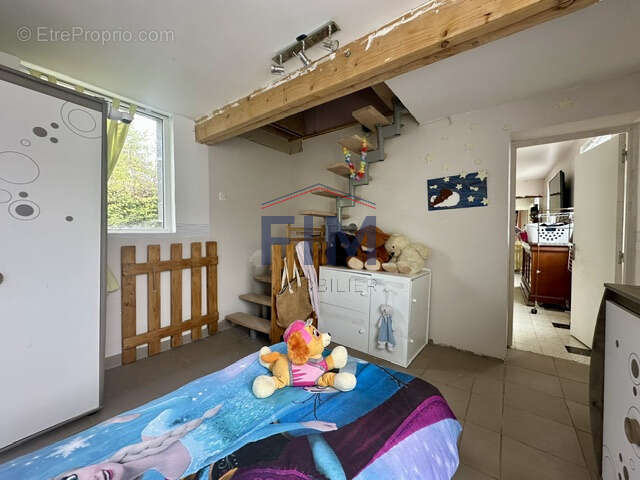 Maison à NEUFCHATEL-EN-BRAY