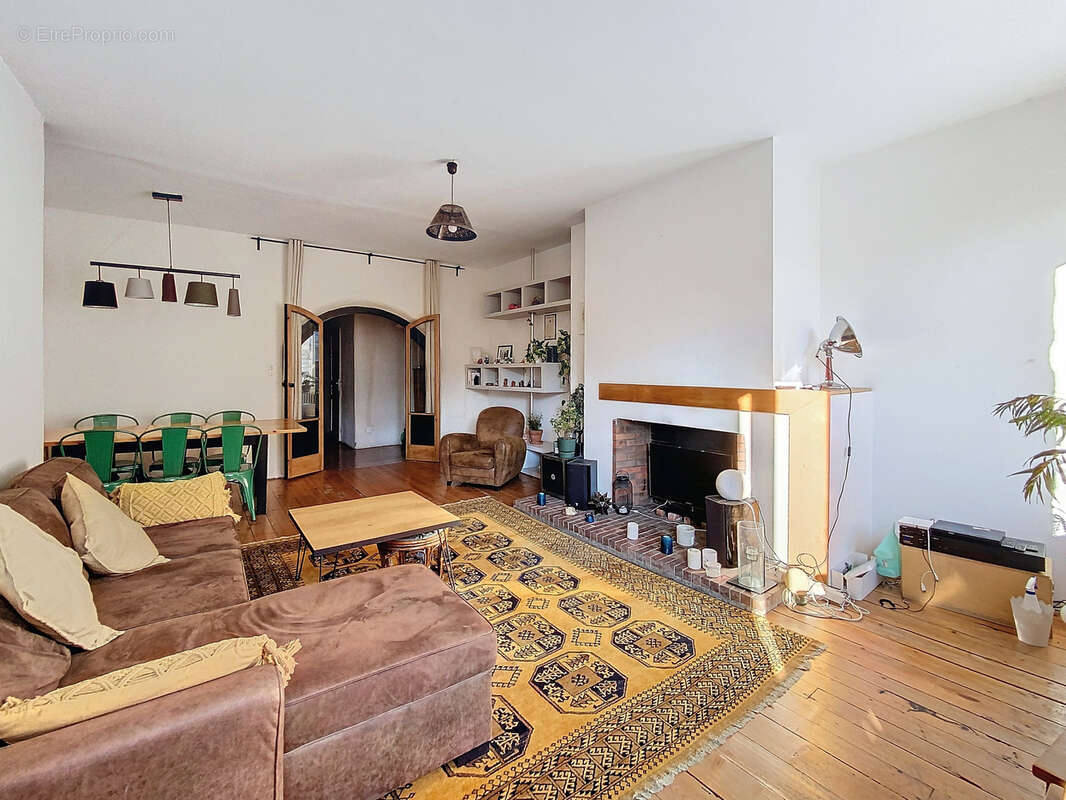 Appartement à SAINT-ETIENNE