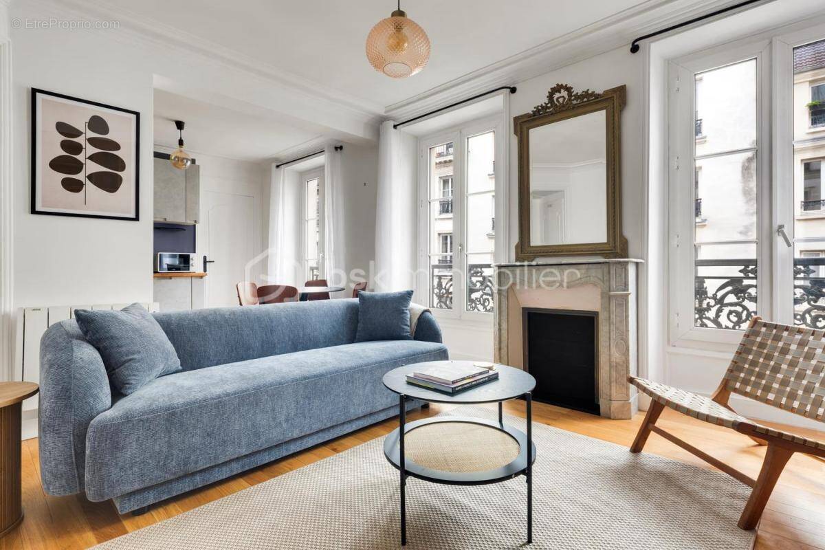 Appartement à PARIS-10E