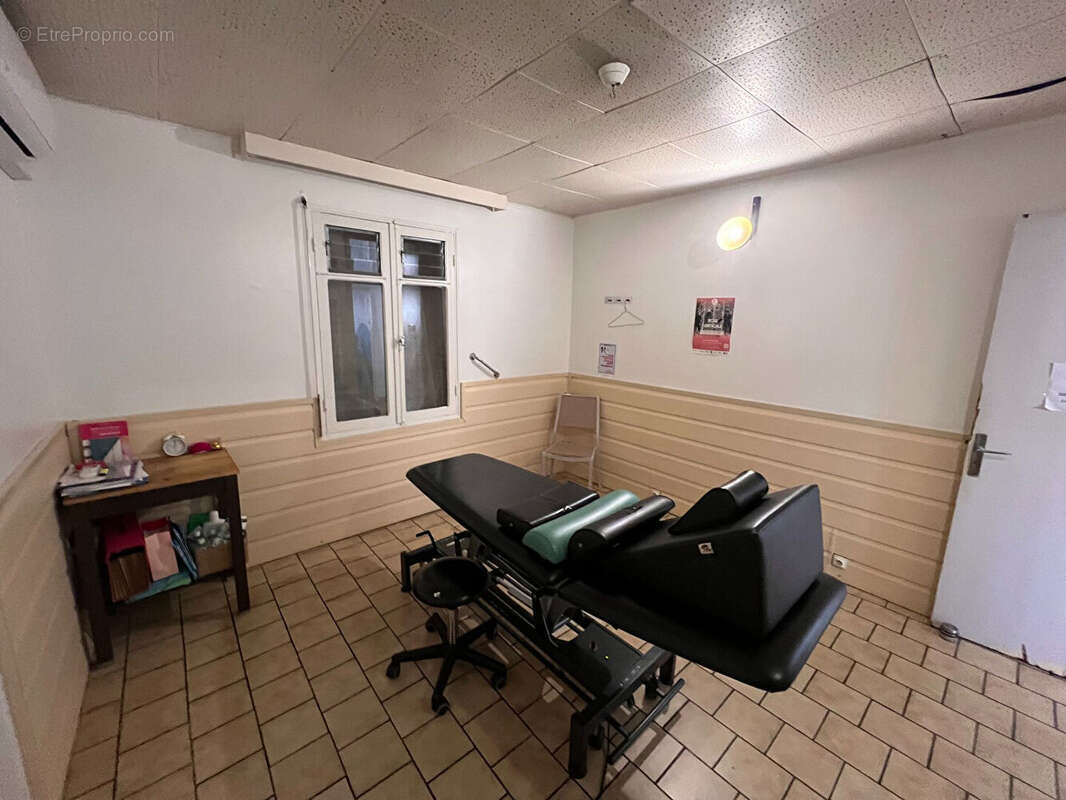 Commerce à SAINT-PIERRE