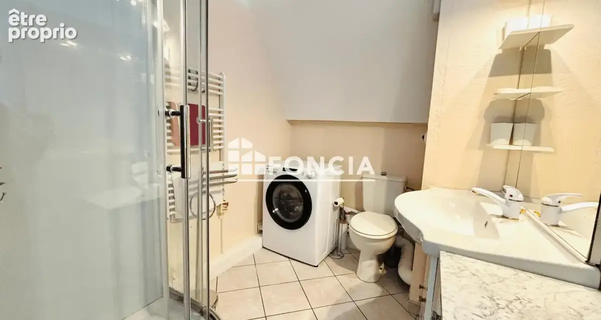 T3 en duplex lumineux et traversant - photo 11