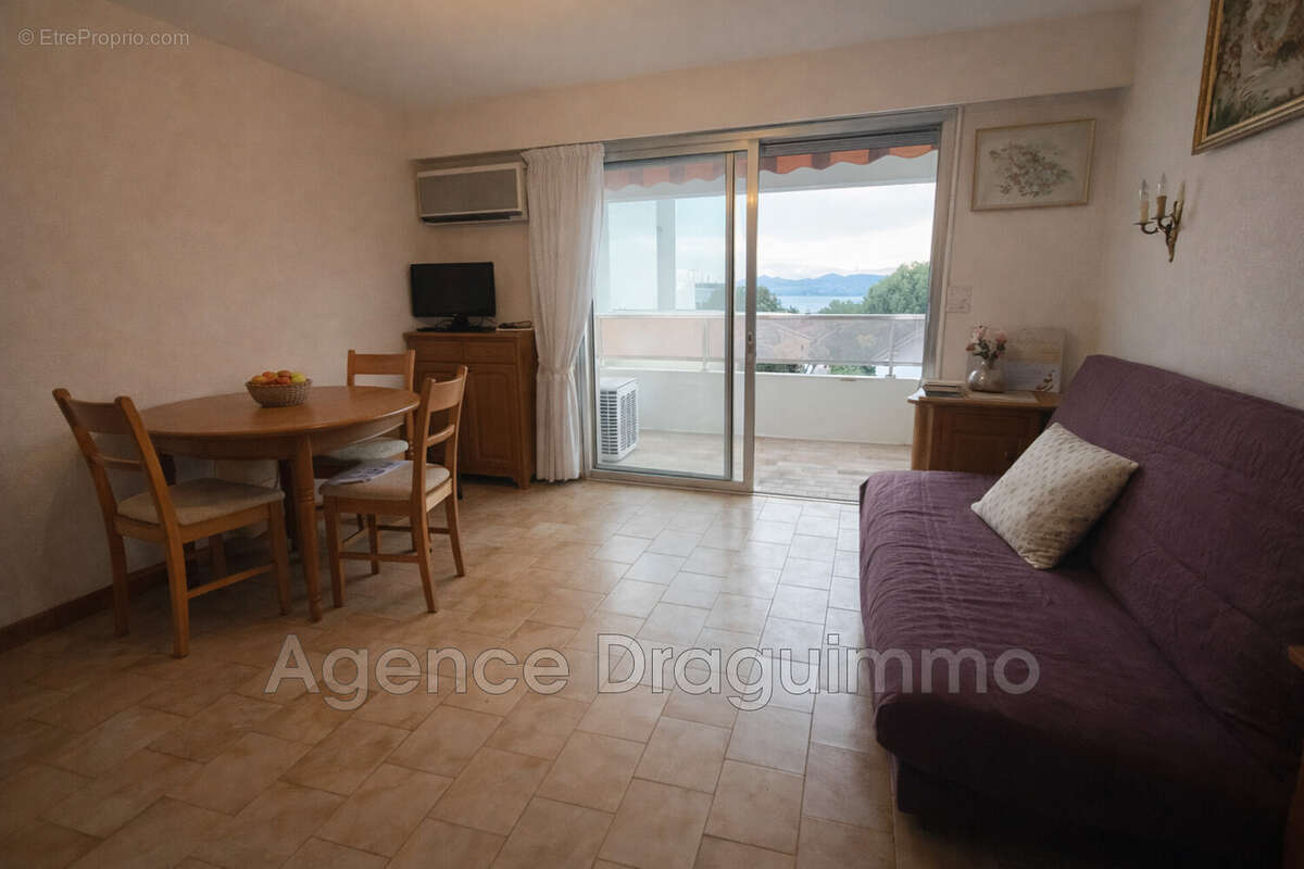 Appartement à SAINT-RAPHAEL