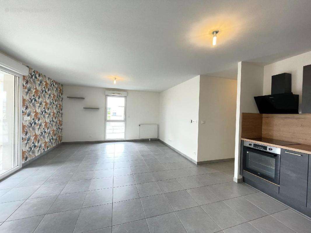 Appartement à CHARNAY-LES-MACON