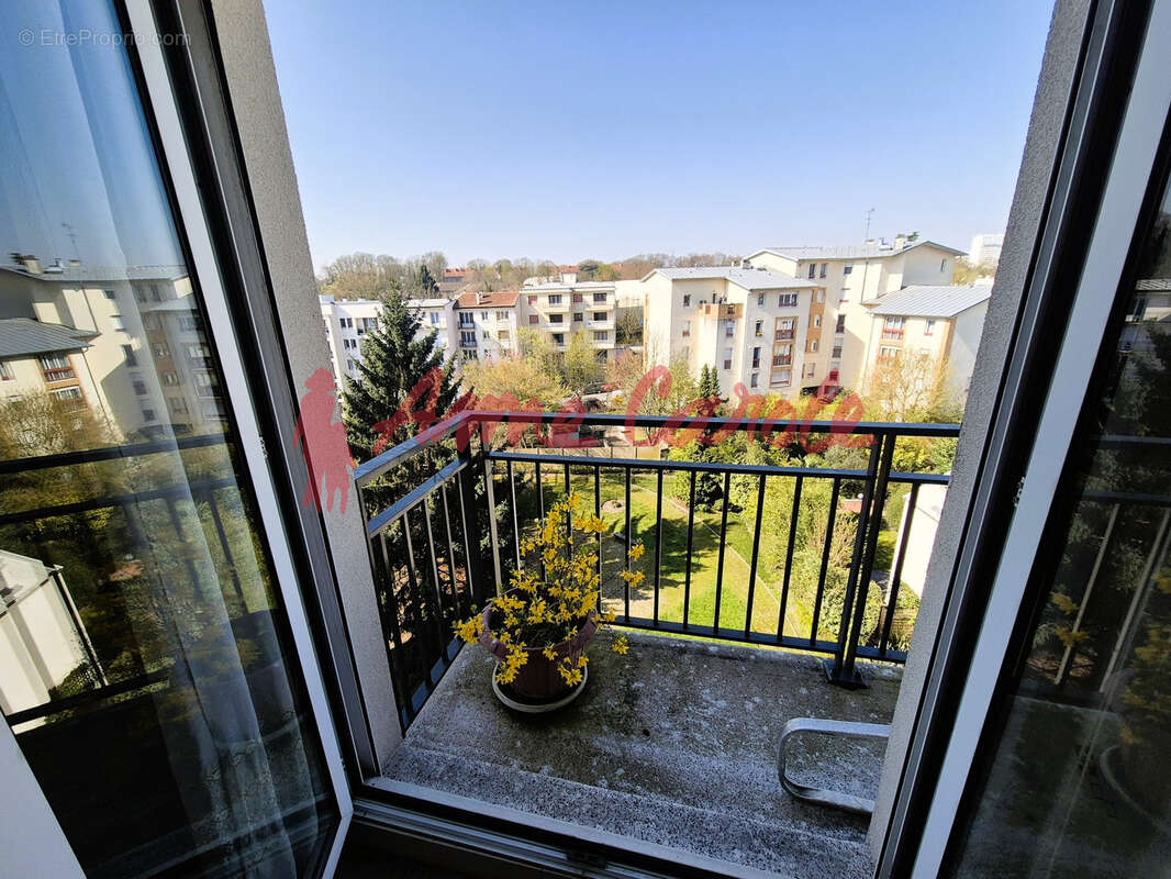 Appartement à NOGENT-SUR-MARNE