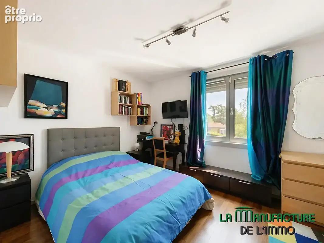 Villa de 280m2 avec piscine et dependance / vue exeptionnelle / saint-genest lerpt - photo 15