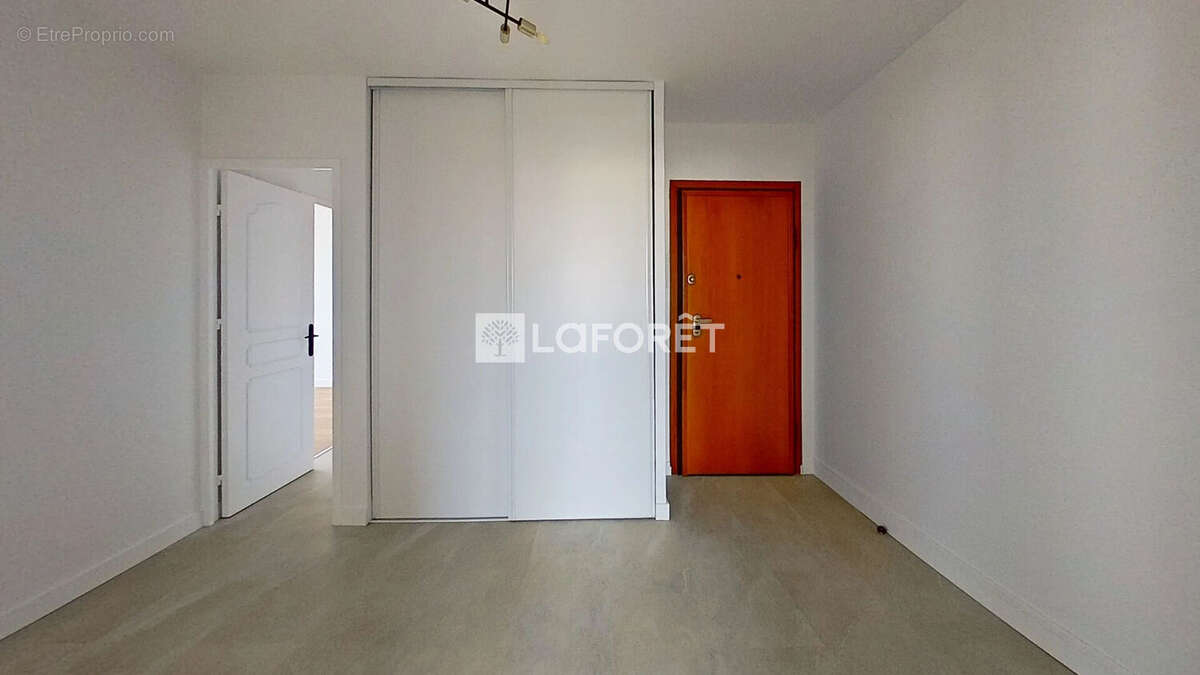Appartement à LYON-8E