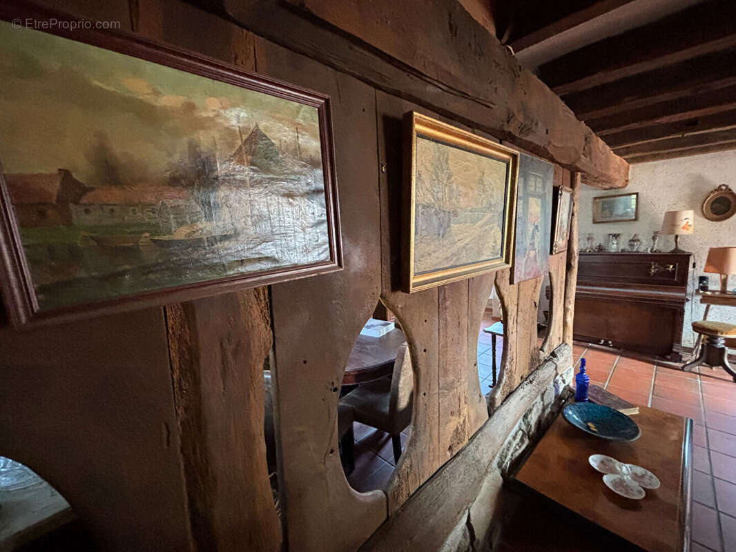 Maison à LA CHAPELLE-DES-MARAIS