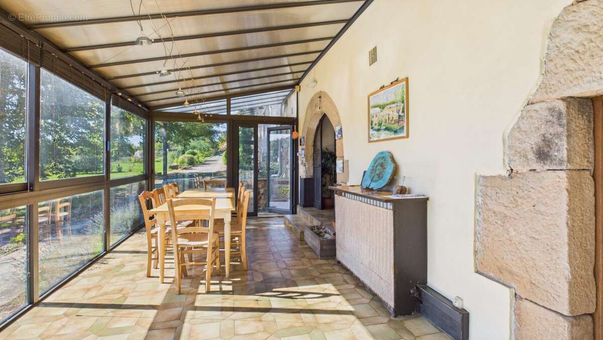 Maison à SEVERAC-LE-CHATEAU