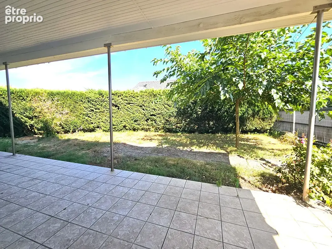 Maison 110 m²  avec 2 chambres, jardin et garage - photo 6
