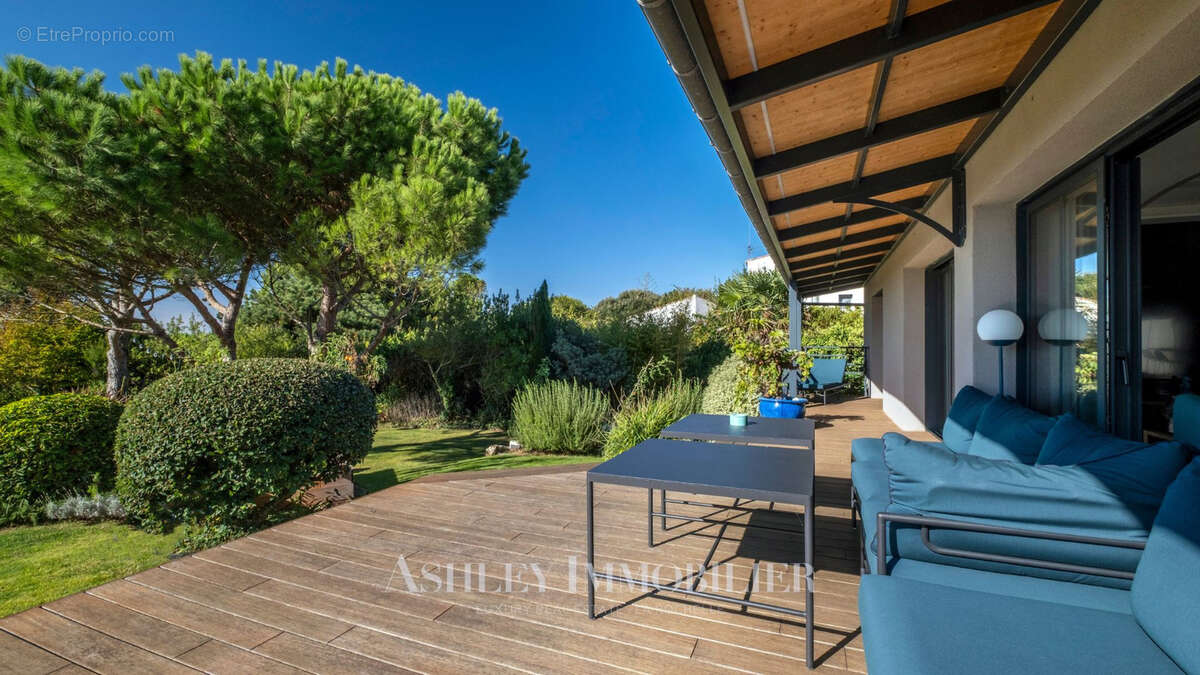 Maison à LA ROCHELLE