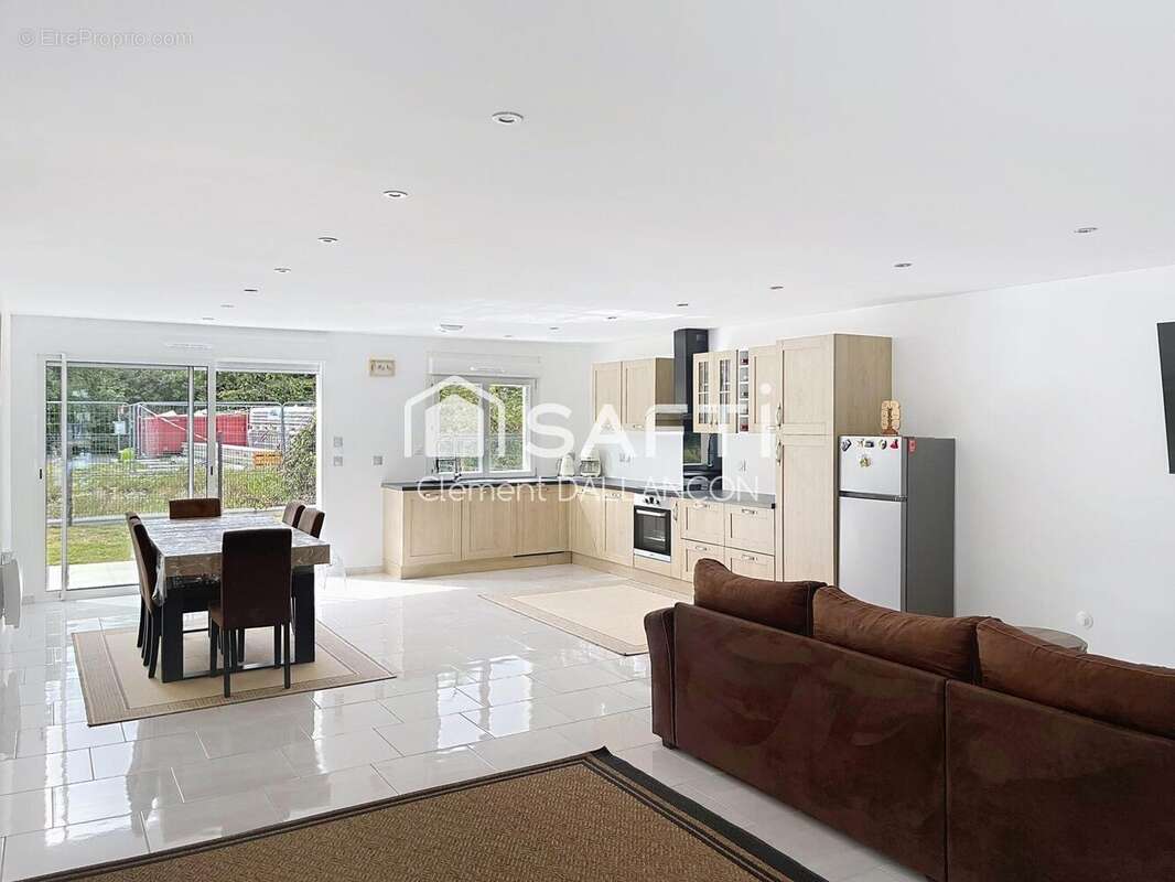 Photo 2 - Maison à SAINT-QUENTIN