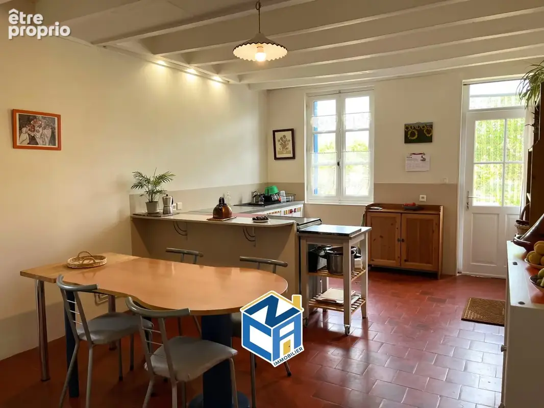 Maison 172 m² à Avon-Les-Roches  - photo 9