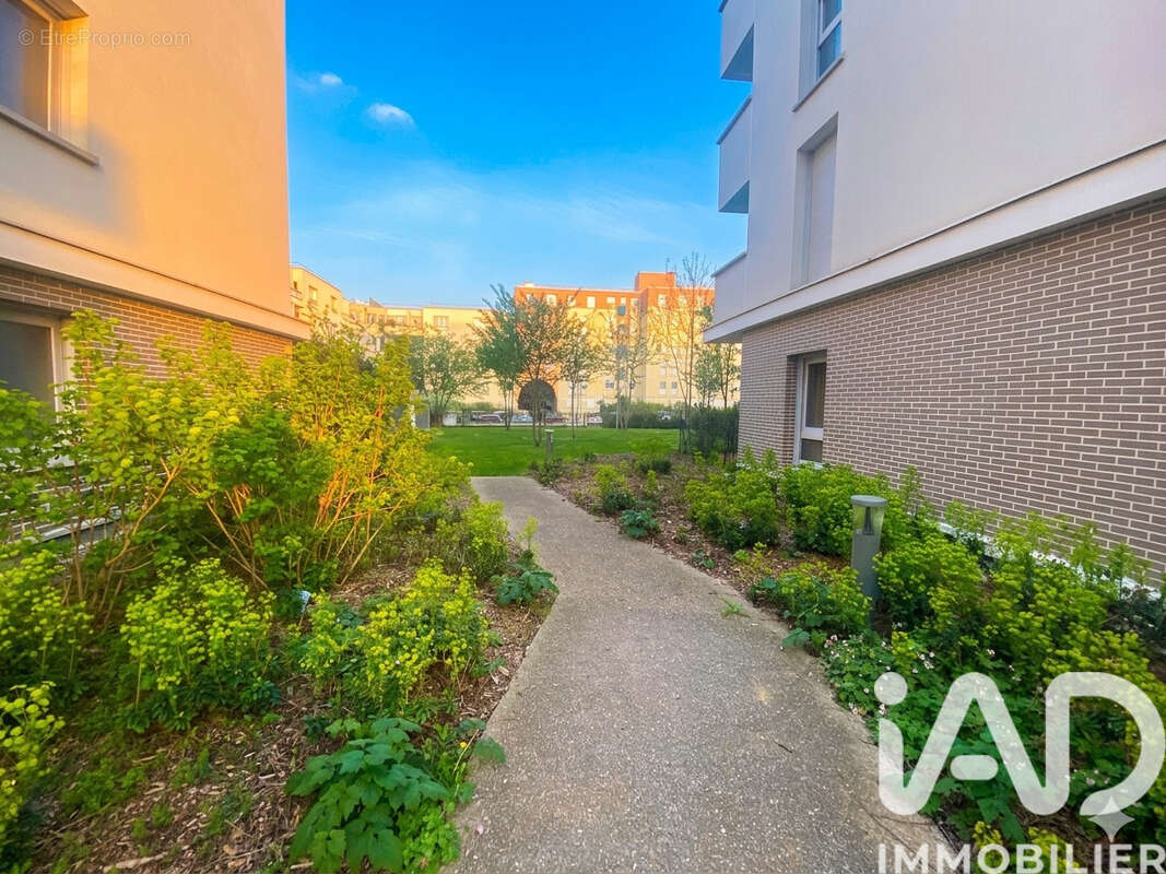 Photo 7 - Appartement à SARTROUVILLE