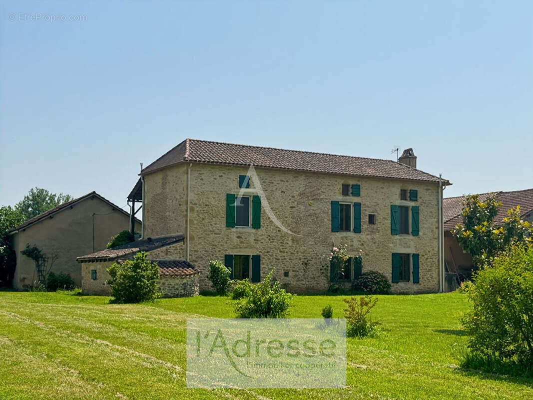 Maison à DURAVEL