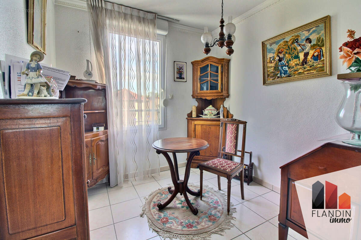 Appartement à GRIGNY