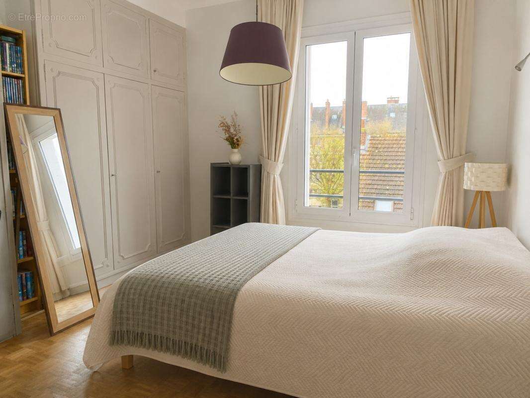 Appartement 124 m² - Hyper-centre Beauvais - Vue cathédrale - 3 chambres - photo 5