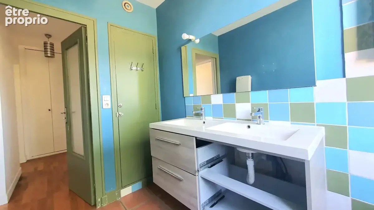 Appartement YZEURE CENTRE 108.12m2 - photo 9