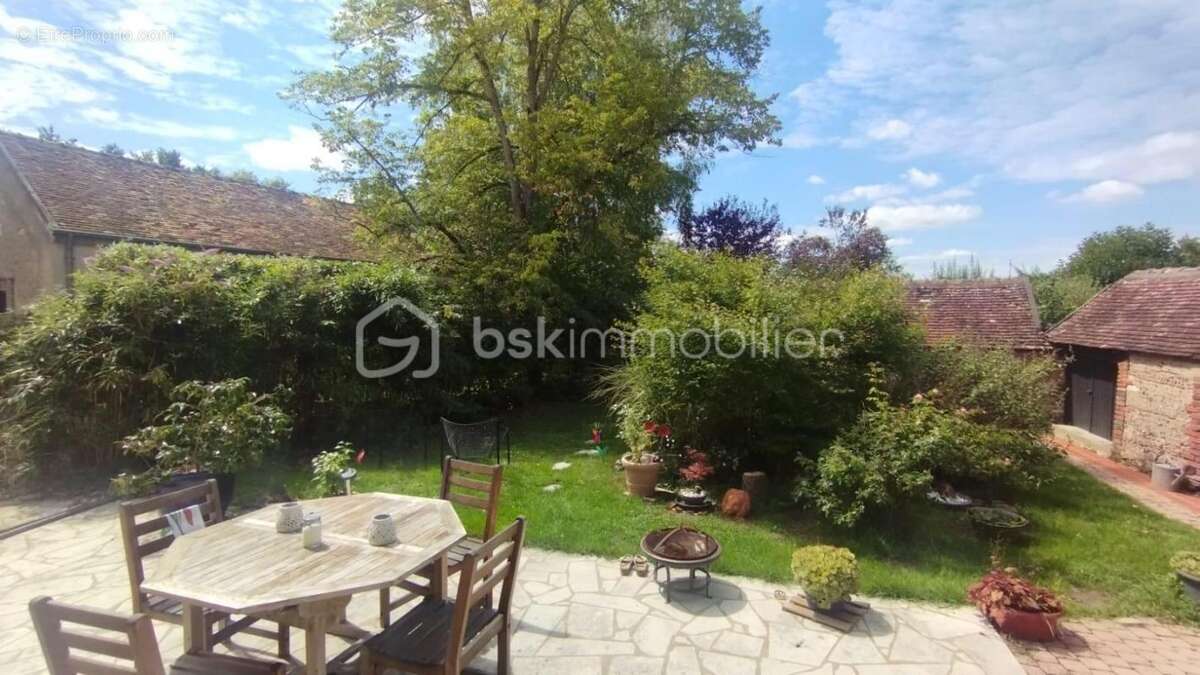 Maison à GERMIGNY-DES-PRES