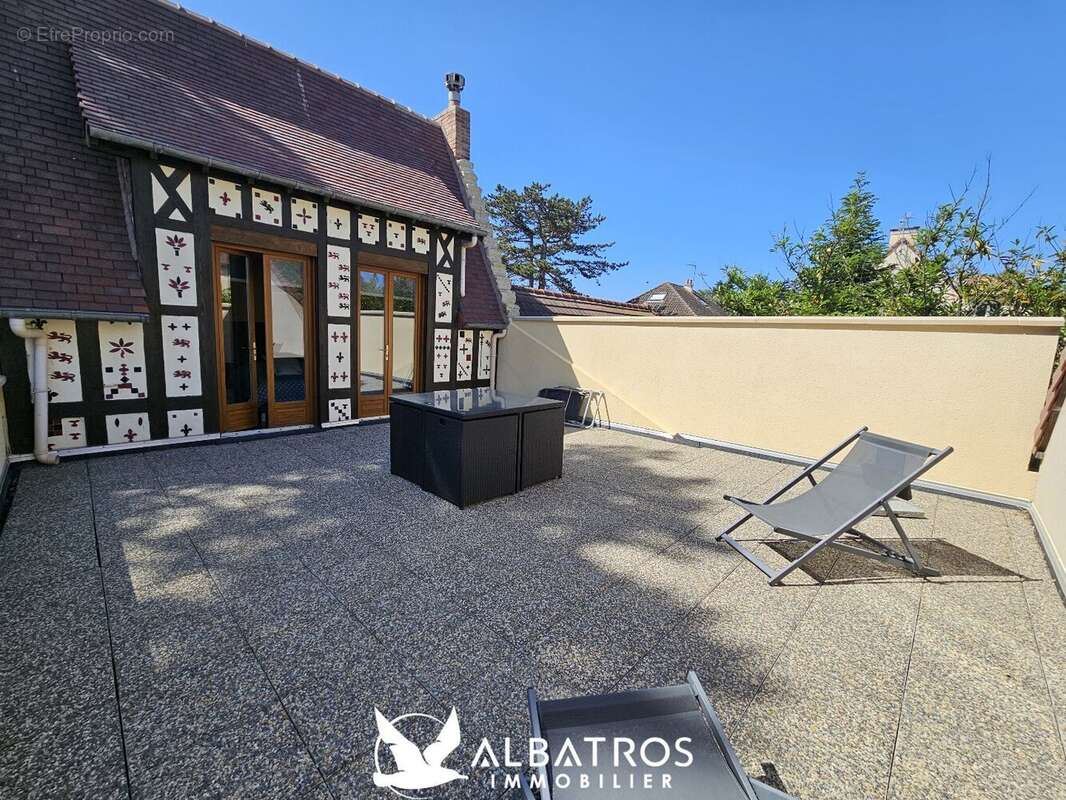 Maison à OUISTREHAM