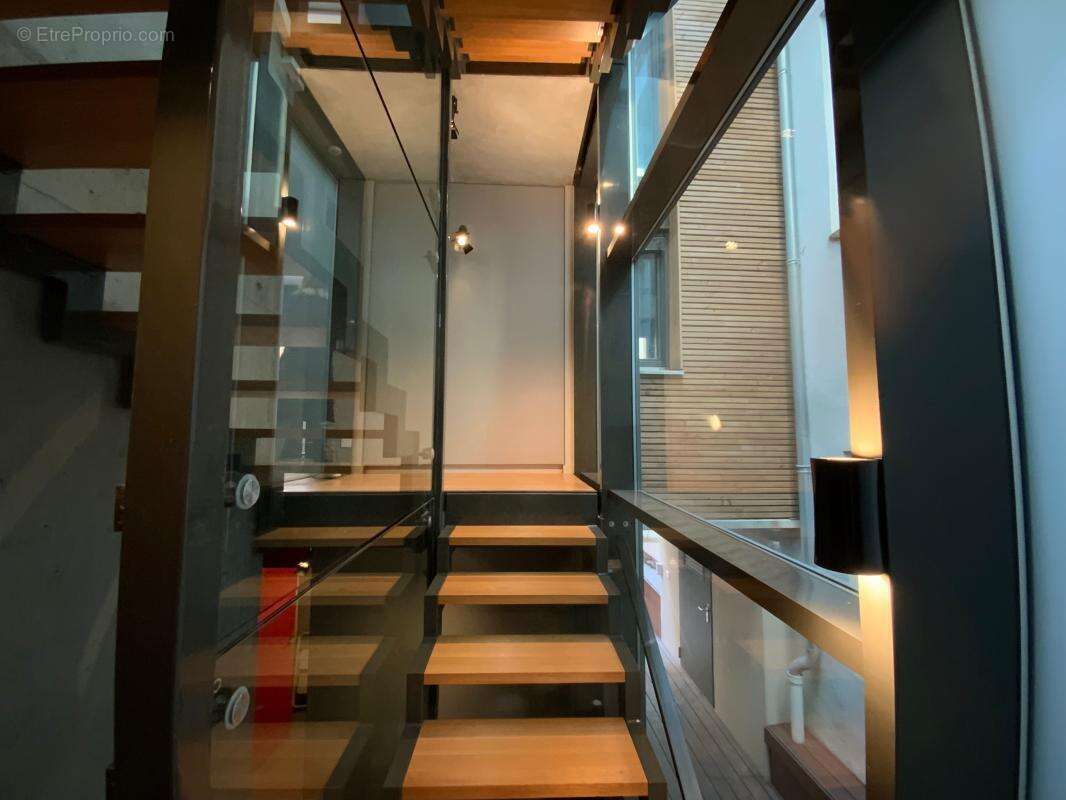 Rare croix rousse - immeuble 2013 a vendre - photo 6