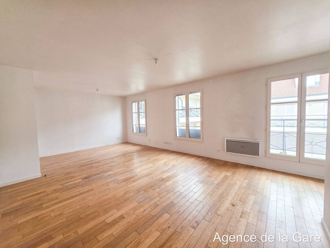 Appartement à MAISONS-LAFFITTE
