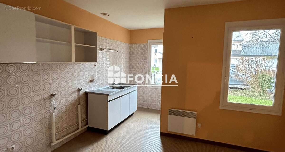 Maison à DAMPIERRE-EN-BURLY