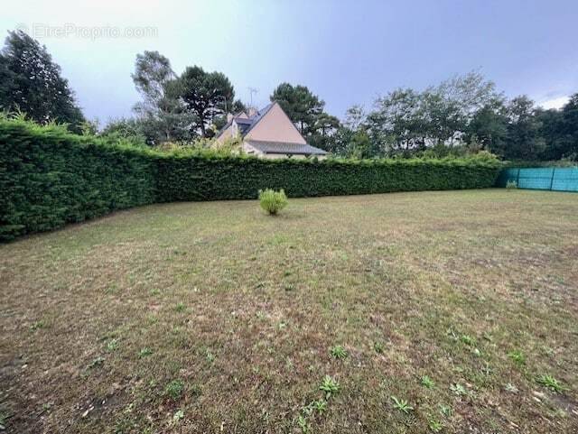 Terrain à NOYANT-DE-TOURAINE