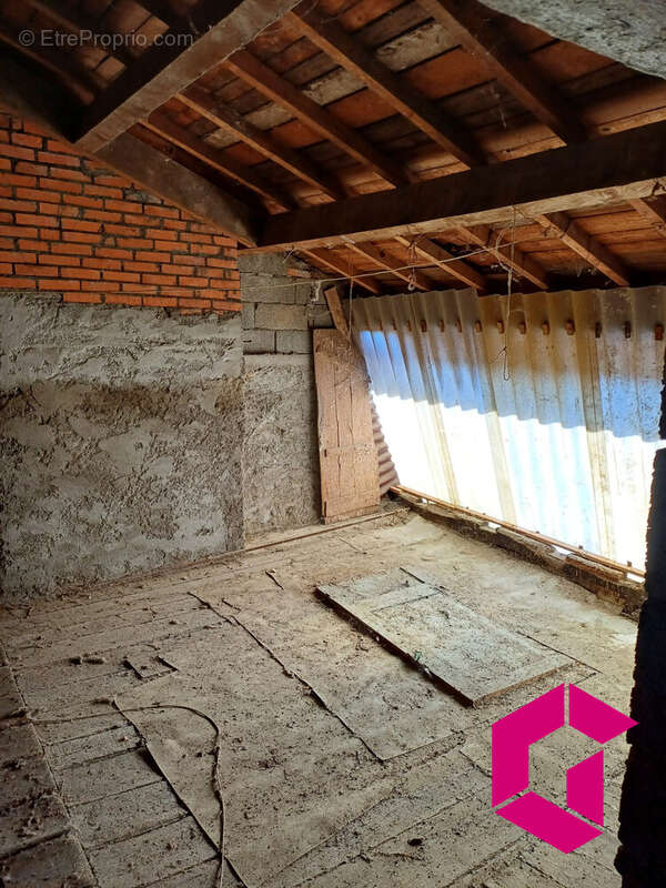 Appartement à COURPIERE