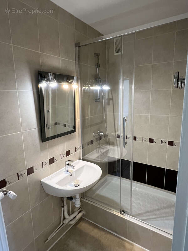 Appartement à LA CHAPELLE-SAINT-MESMIN