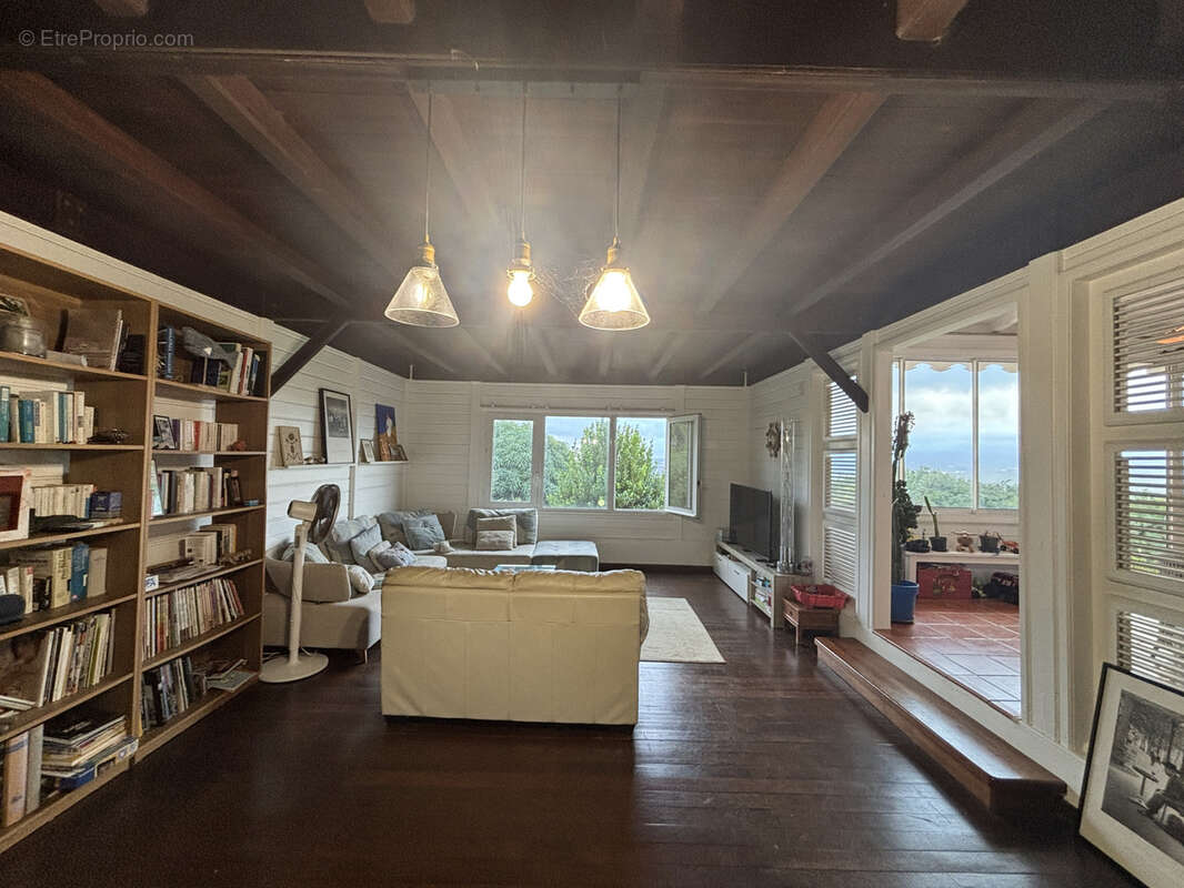 Maison à LE LAMENTIN