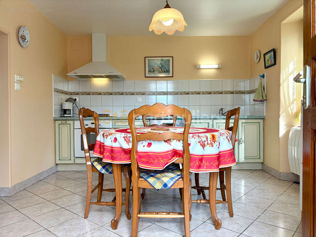 Maison en pierre avec dépendances et fort potentiel à 5 min de Saint-Lô - photo 7
