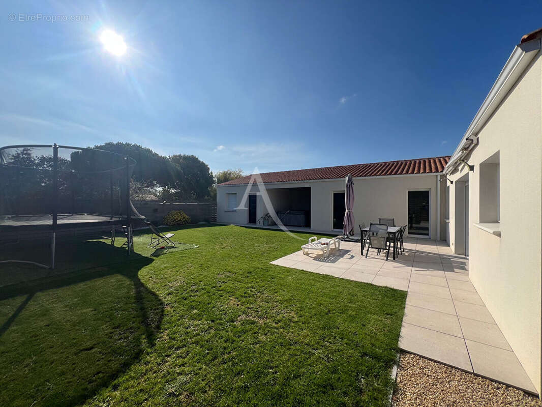 Maison à LE BERNARD