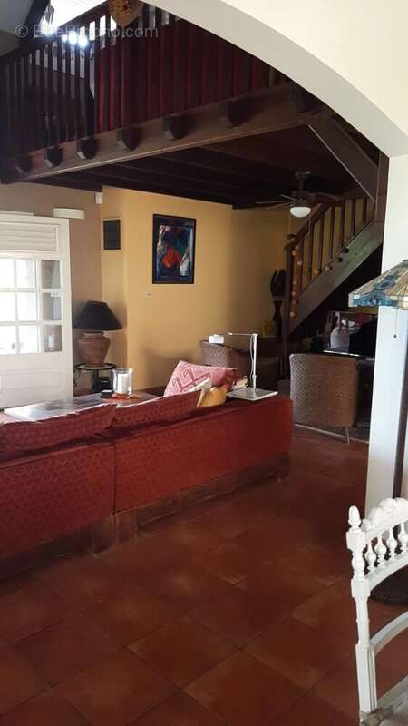 Maison à LES TROIS-ILETS