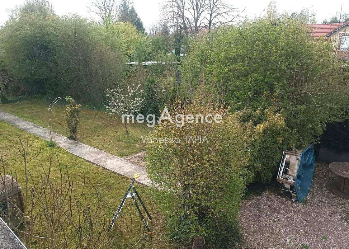 Maison à MARIGNY-LE-CHATEL