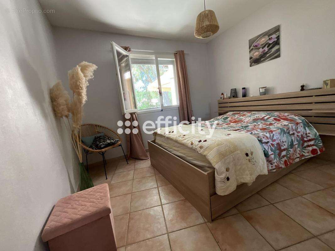 Maison à PRIVAS