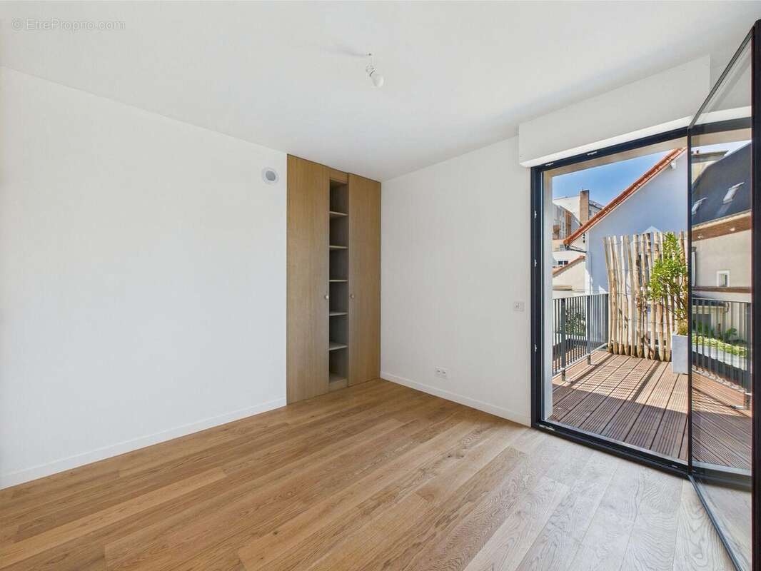 Maison à ASNIERES-SUR-SEINE