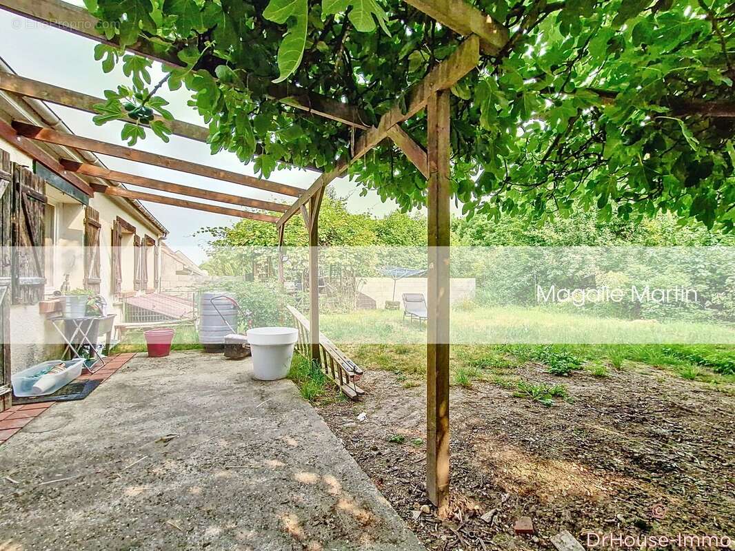 Maison 130 m² à Jouy-Le-Moutier  - photo 30