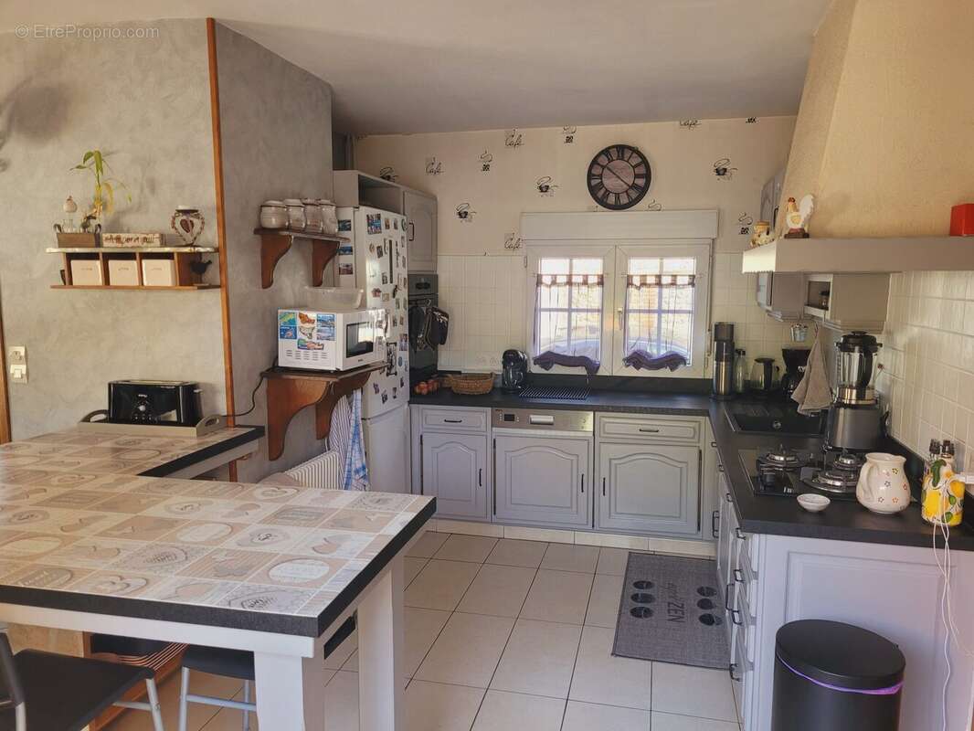 Maison 200 m² à Louviers  - photo 4