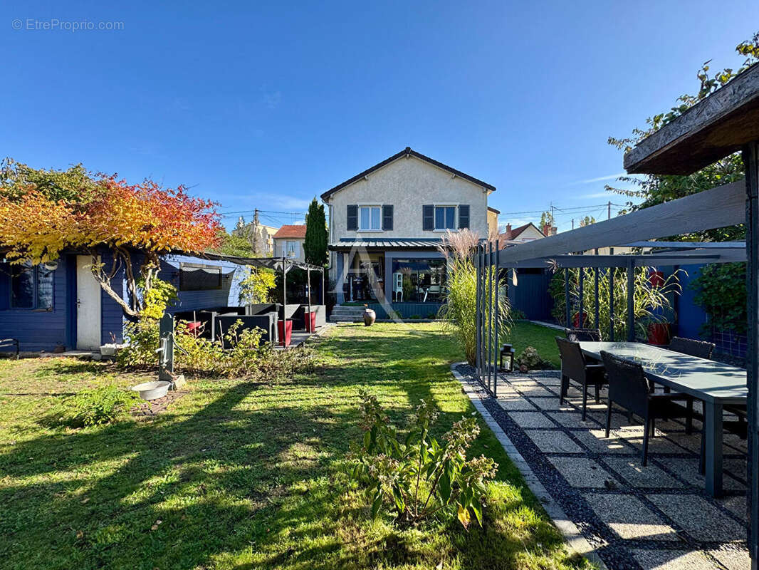 Maison à CONFLANS-SAINTE-HONORINE