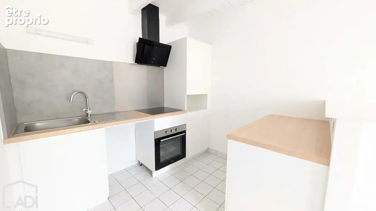 Maison de bourg à la Mothe Saint Héray - photo 2