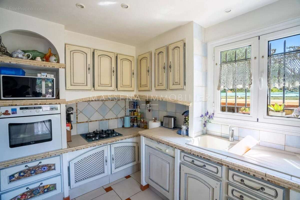 Maison à SAINT-ANDRE-DE-LA-ROCHE