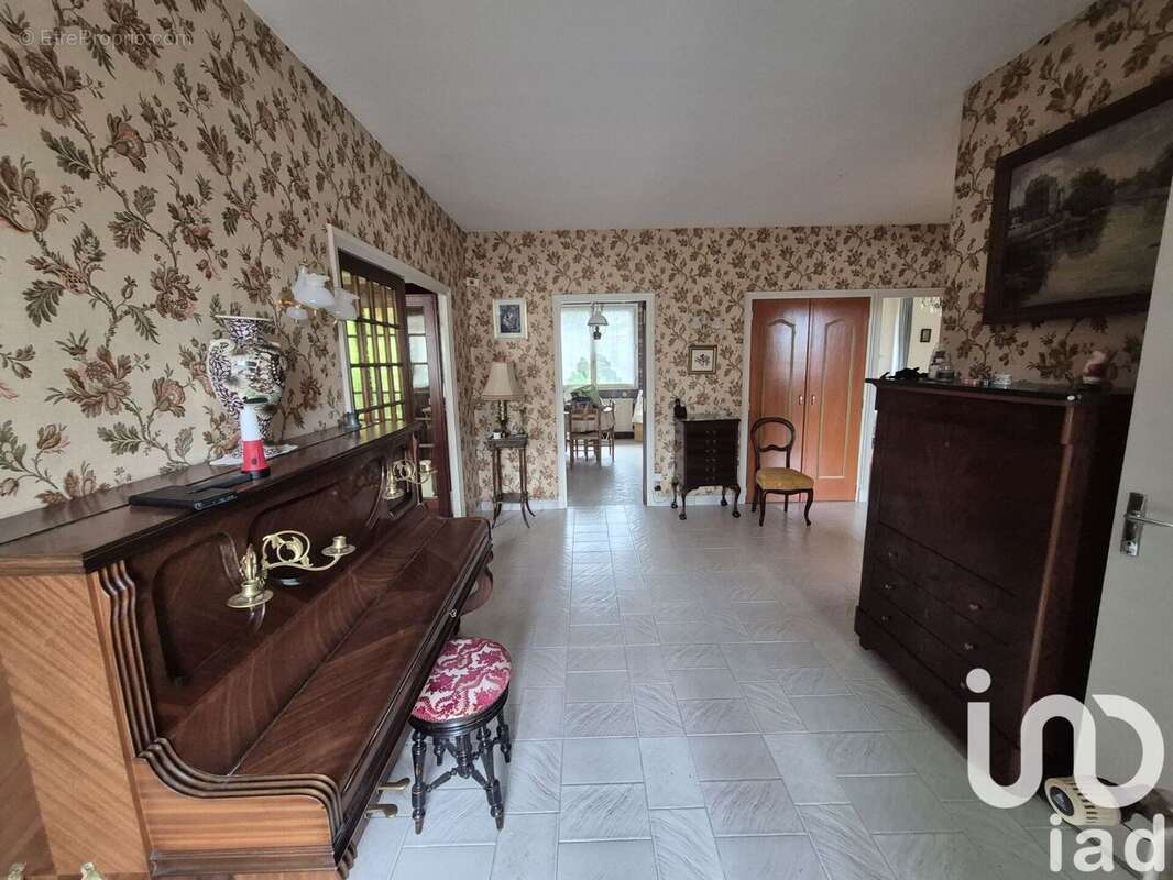 Photo 3 - Maison à MONTLUCON