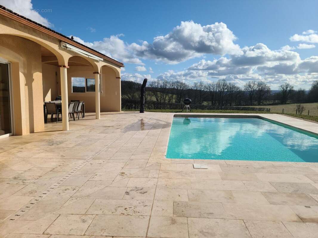 Photo 2 - Maison à NUZEJOULS