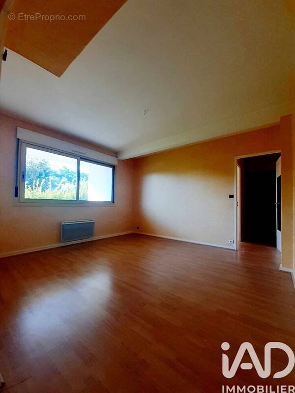 Photo 1 - Appartement à TALANT