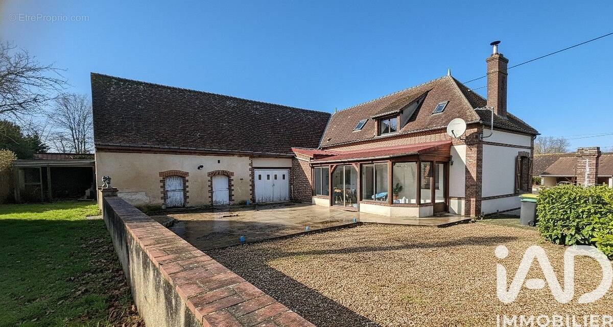 Photo 1 - Maison à LAONS