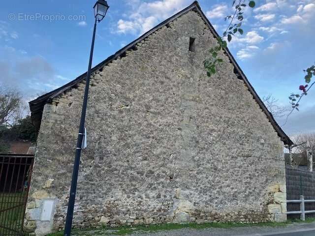 Maison à PARCAY-MESLAY