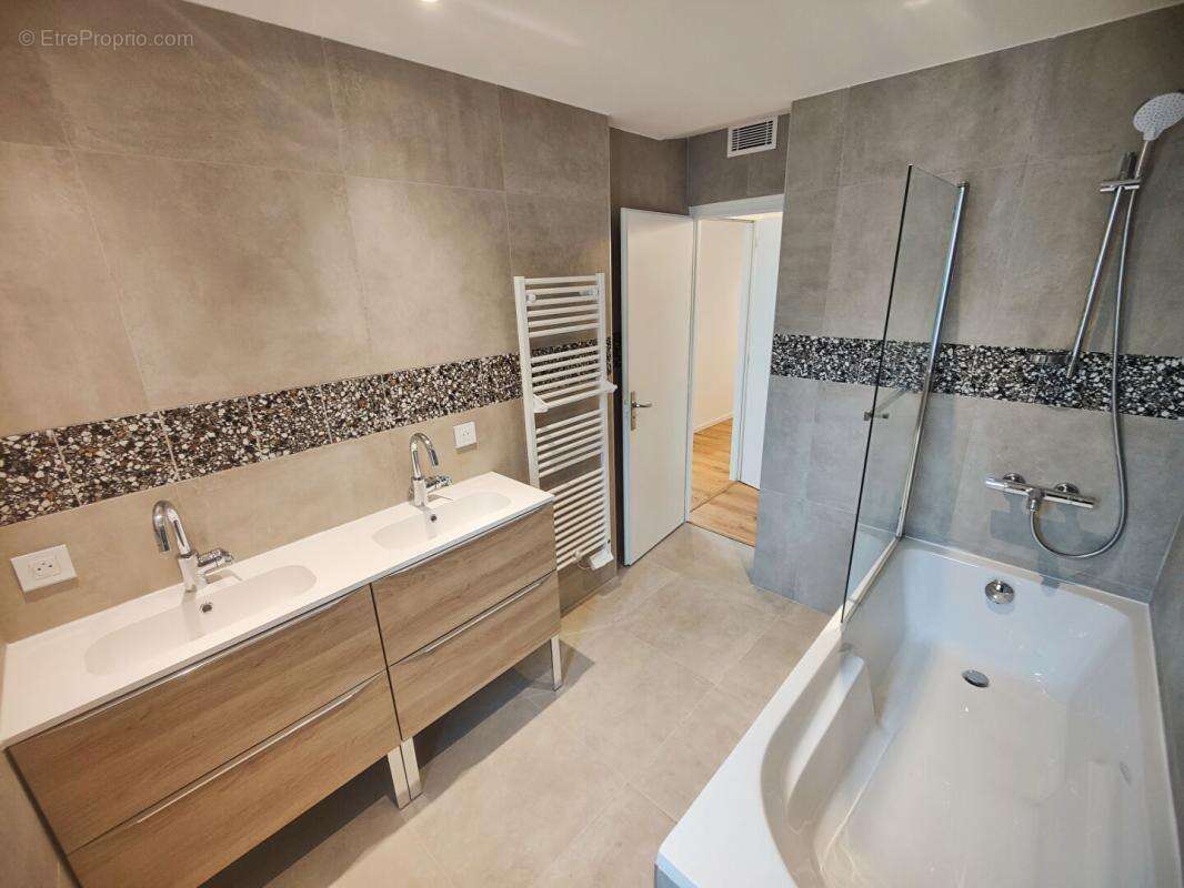 Appartement à GRENOBLE