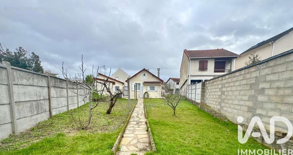 Photo 2 - Maison à VILLIERS-SUR-MARNE